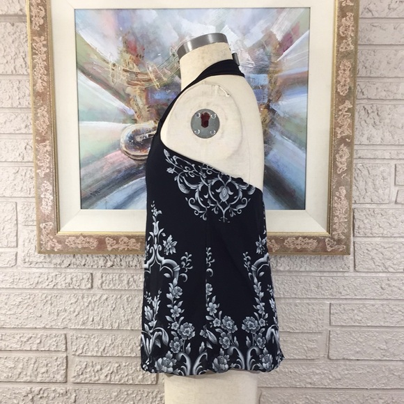 🌹Charlotte Russe Silky Bubble Hem Halter Top - Picture 2 of 11